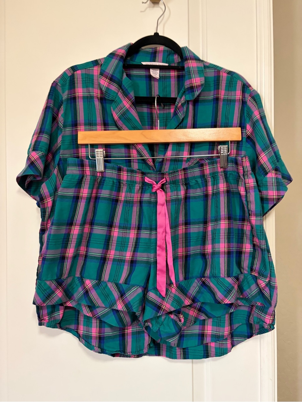 🪽🎀Victoria's Secret Teal🩵Pink Plaid Pajamas Button-Down Shirt 💕Shorts Set🎀🪽